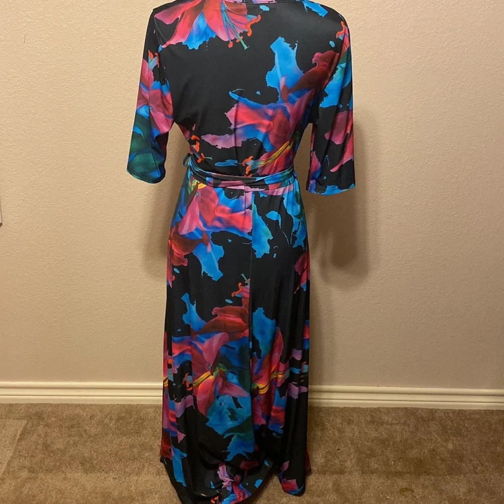 Long Floral V Neck Dress - Picture 3 of 7